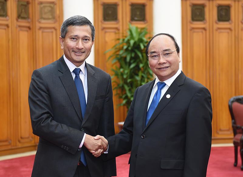 Thủ tướng Nguyễn Xuân Phúc hội kiến với Tổng thống Myanmar và tiếp Bộ trưởng Ngoại giao Singapore 