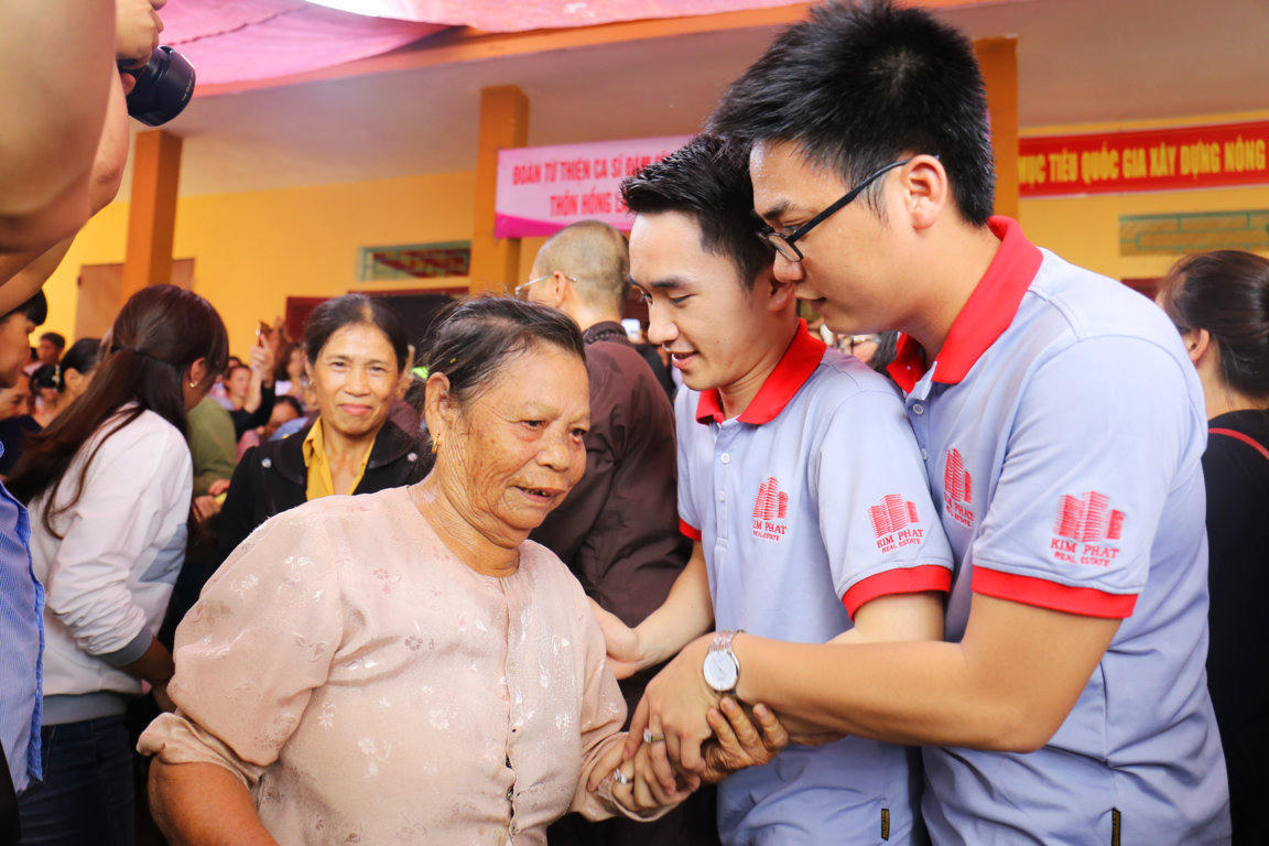 Tấm lòng của Công ty Cổ phần Địa ốc Kim Phát đến với đồng bào miền Trung