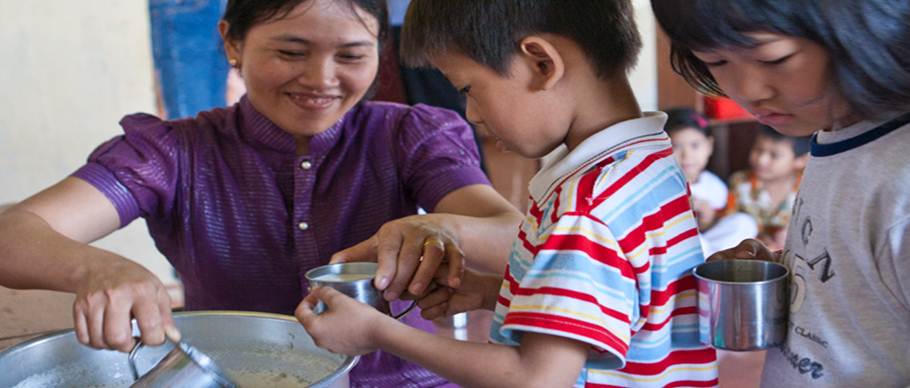 Để trẻ em phát triển khoẻ mạnh: hành trình không ngừng nghỉ 