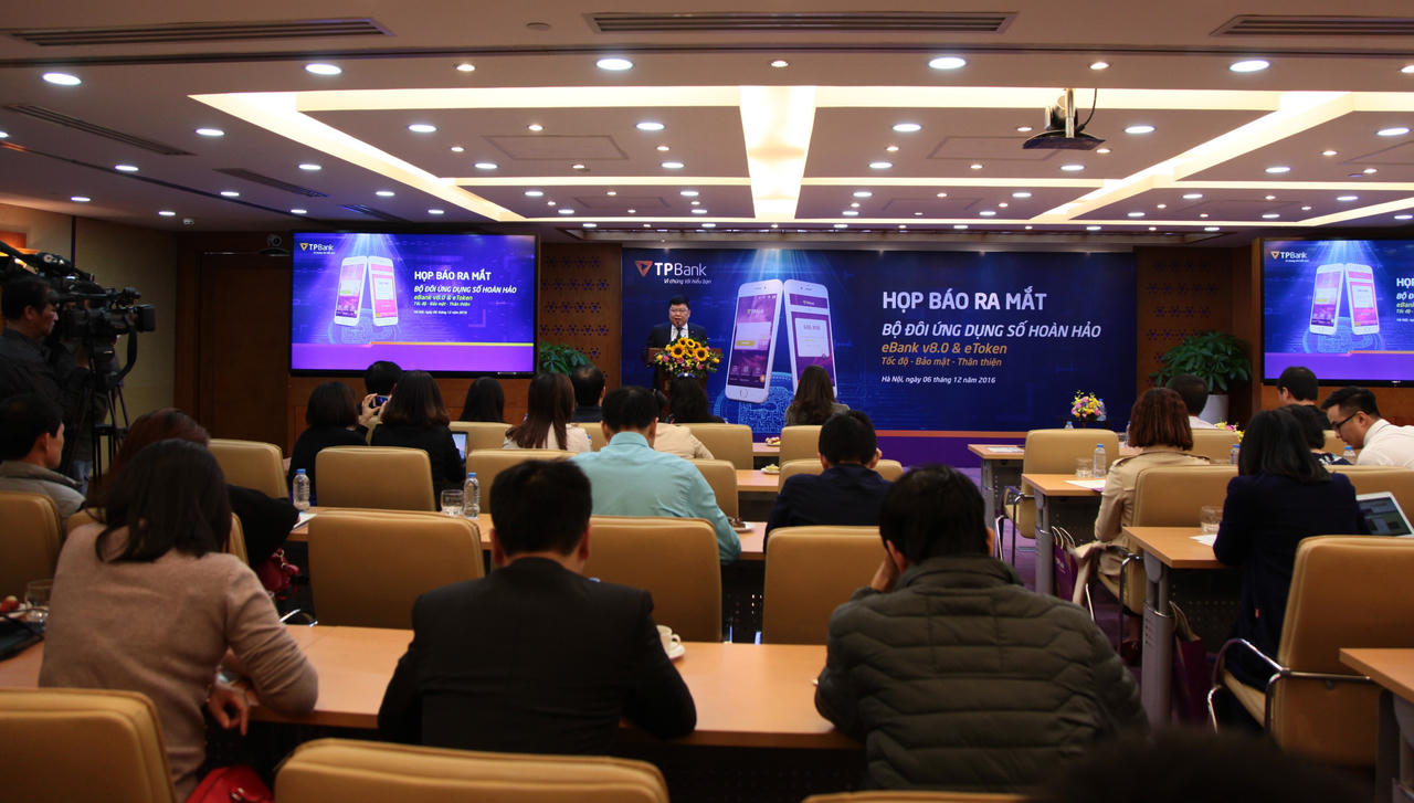 Ra mắt bộ đôi Ngân hàng số hoàn hảo TPBank eBank v8.0 & eToken  Tốc độ – Bảo mật – Thân thiện