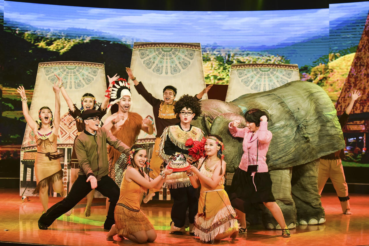 Thái Duy: “Sư phụ Đức Hải từng đánh trượt tôi khỏi trường sân khấu”  ​