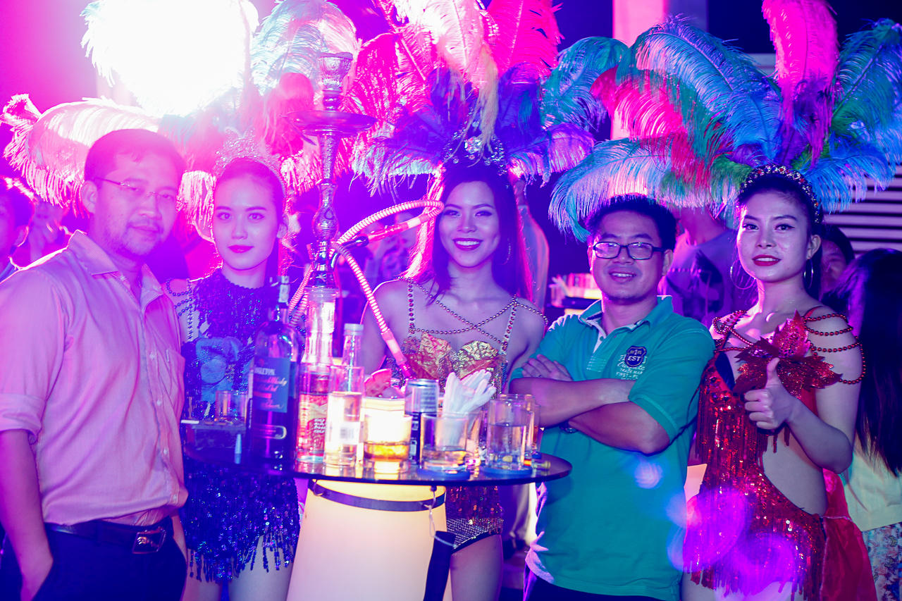 Đón giao thừa với “Đêm triệu đô” tại Sky36