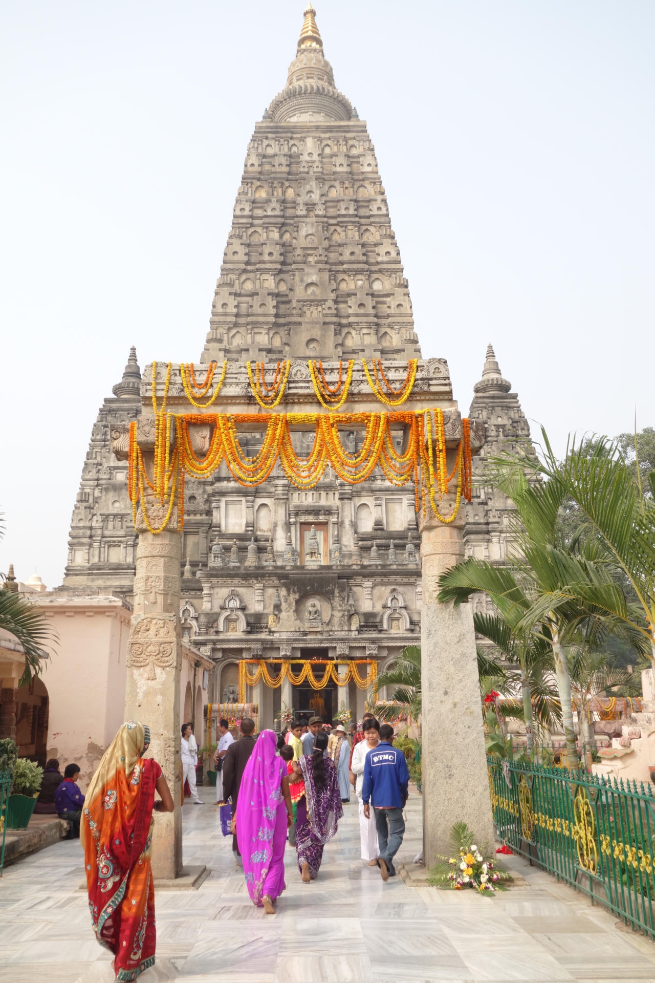 Những cuộc “trở về” trên đất Phật