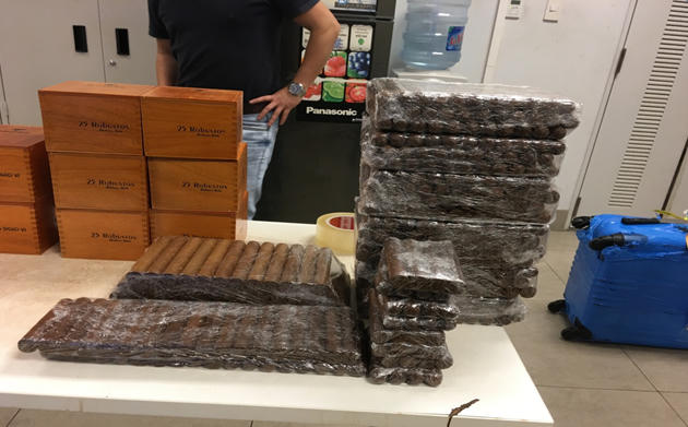 Lực lượng Hải quan bắt giữ khối lượng lớn xì gà lậu