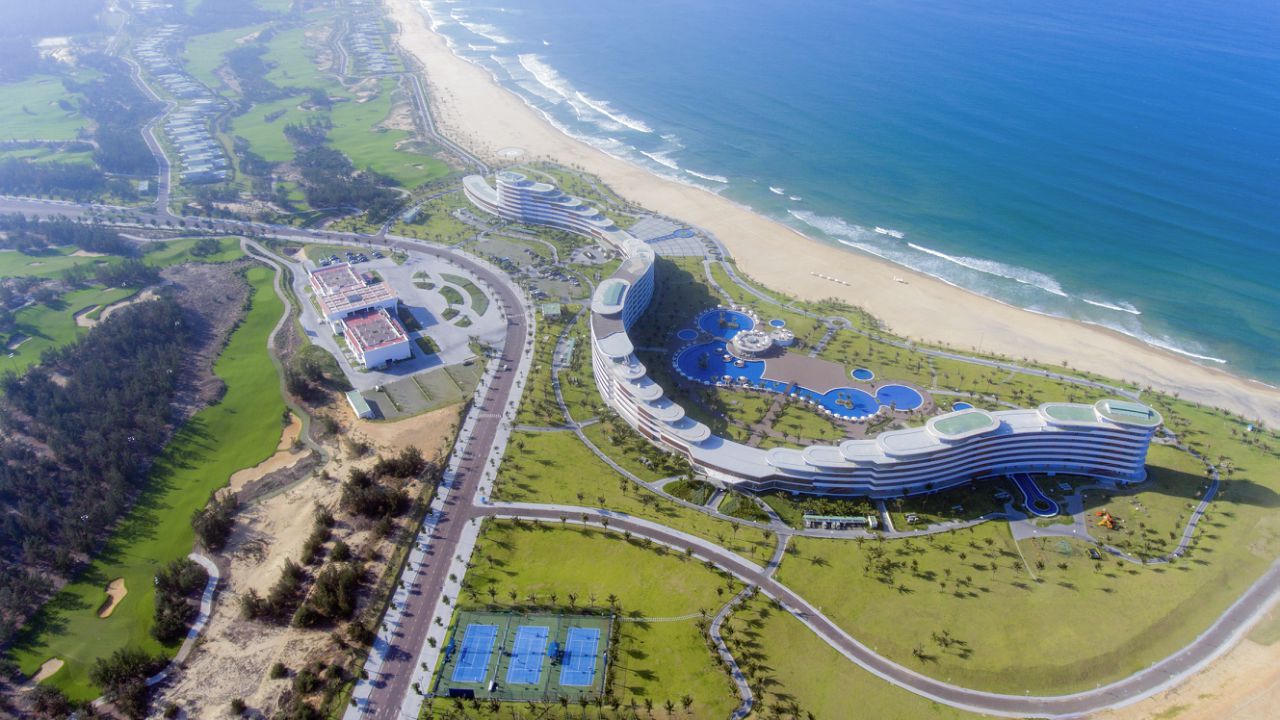 Bộ trưởng Nguyễn Ngọc Thiện: FLC Quy Nhơn đã thay đổi diện mạo du lịch Bình Định