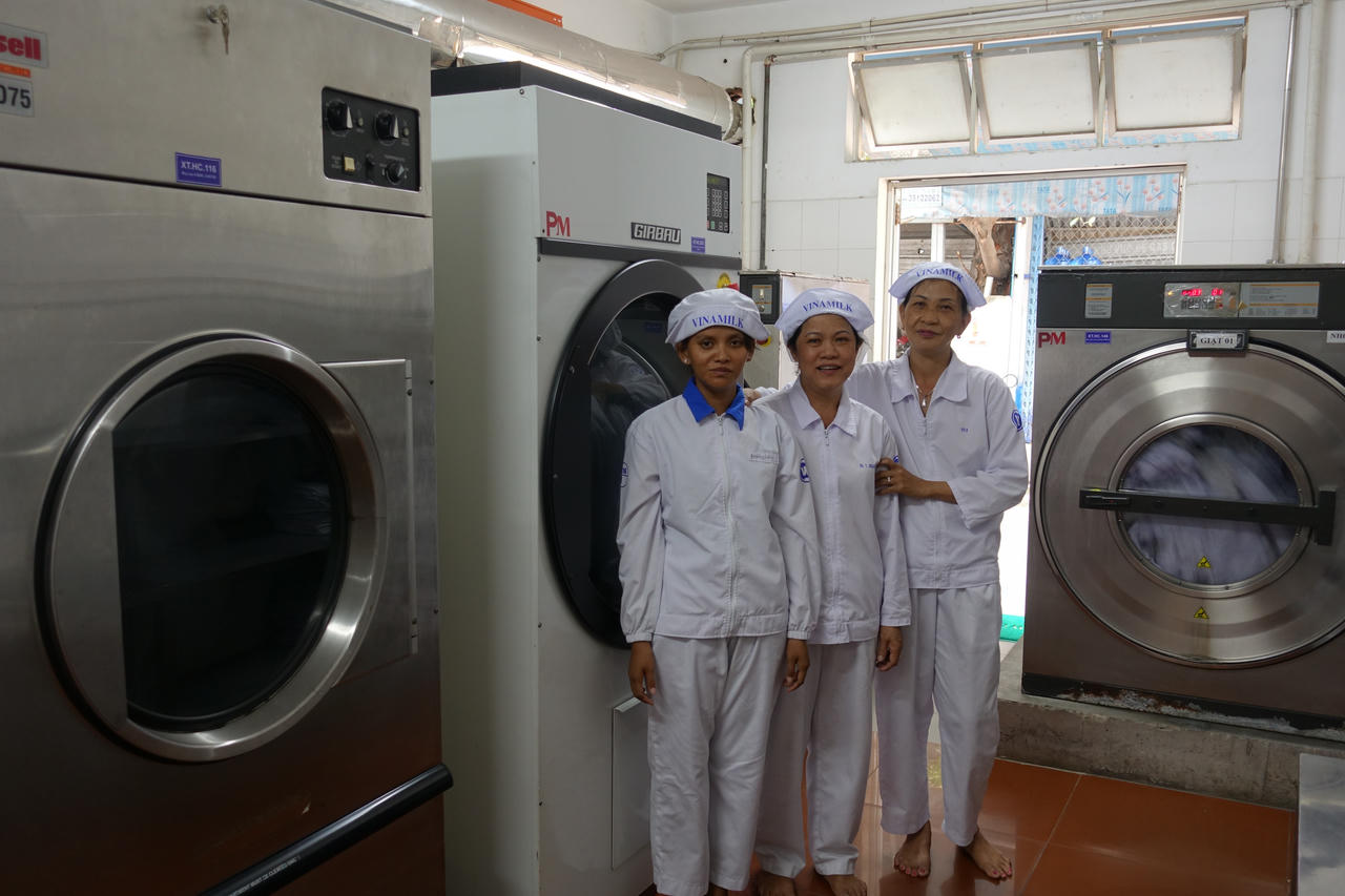 Cuộc sống bé Đạt “xếp dép” và mẹ đã đầy ắp niềm vui 