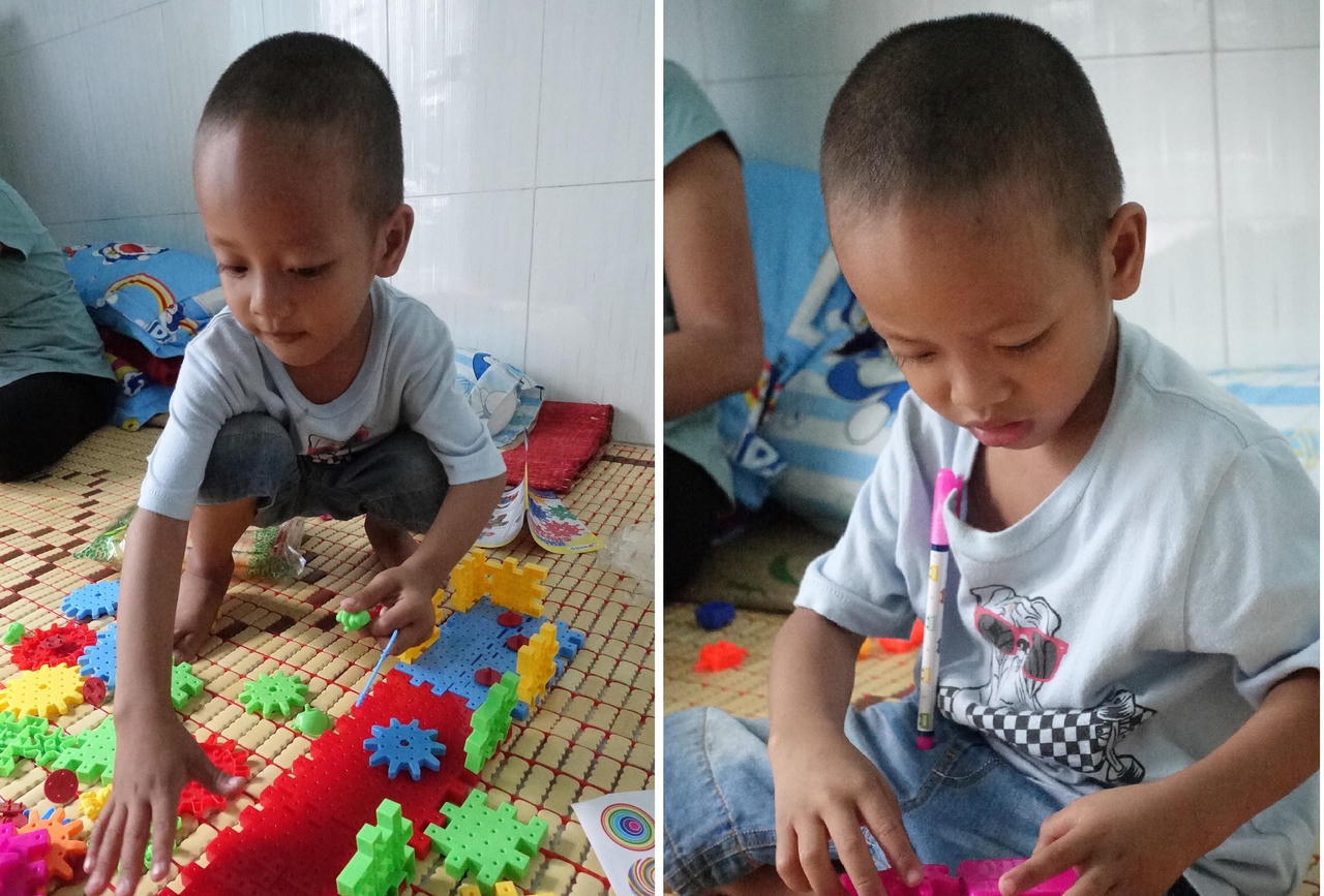 Cuộc sống bé Đạt “xếp dép” và mẹ đã đầy ắp niềm vui 