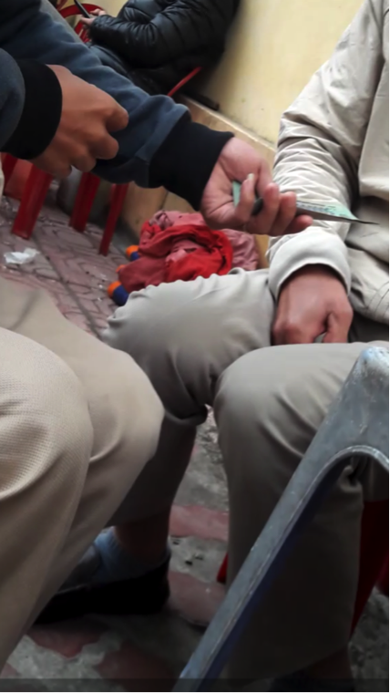 Thái Bình: Vì sao đi mua hồ sơ thầu lại...được tiền?