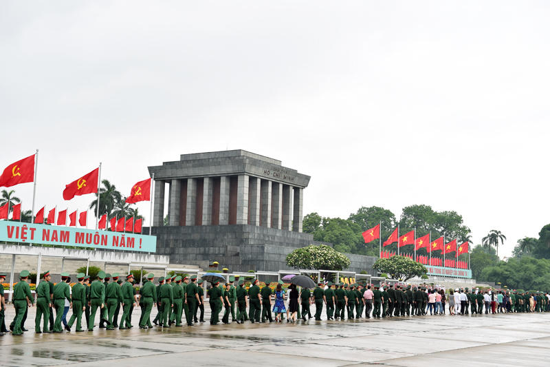 Lãnh đạo Đảng, Nhà nước vào Lăng viếng Chủ tịch Hồ Chí Minh