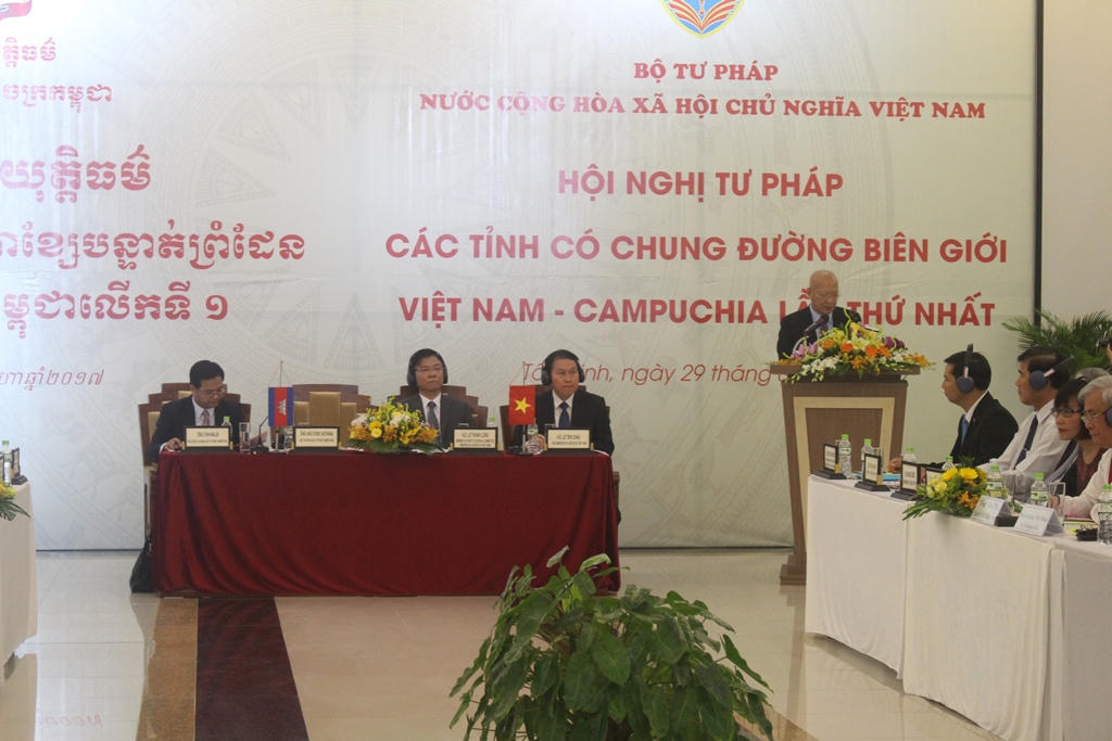 Khai mạc Hội nghị Tư pháp các tỉnh có chung đường biên giới Việt Nam - Campuchia lần thứ nhất