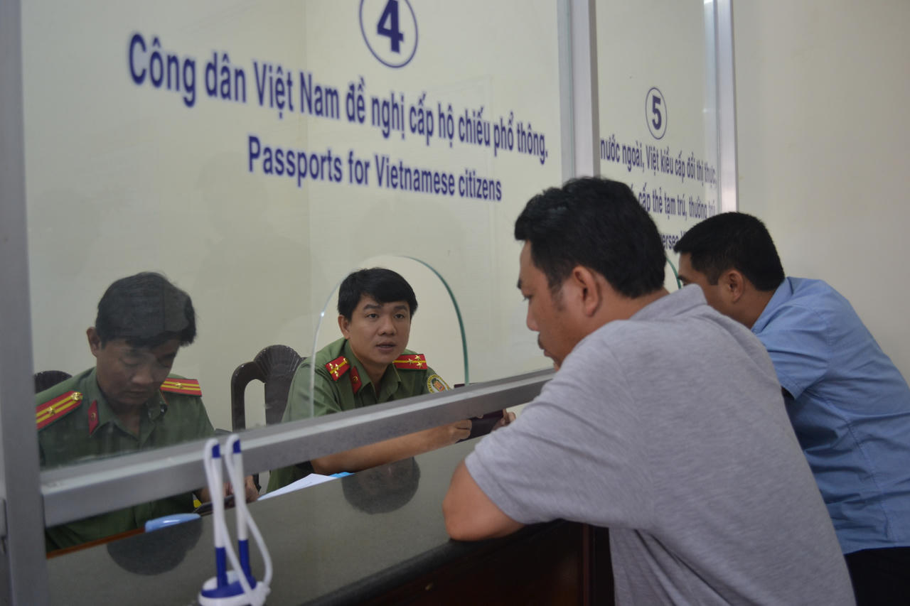 Công an Đồng Nai đột phá trong cải cách thủ tục hành chính bằng việc giải quyết thủ tục xuất nhập cảnh trên Internet