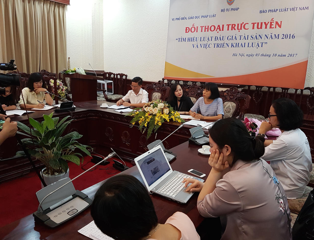 Đối thoại trực tuyến về Luật Đấu giá tài sản năm 2016