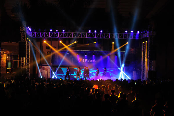 Đêm trắng cùng TPBank LiveBank:  Bùng cháy cùng đêm nhạc EDM có 1 – 0 – 2 tại Việt Nam