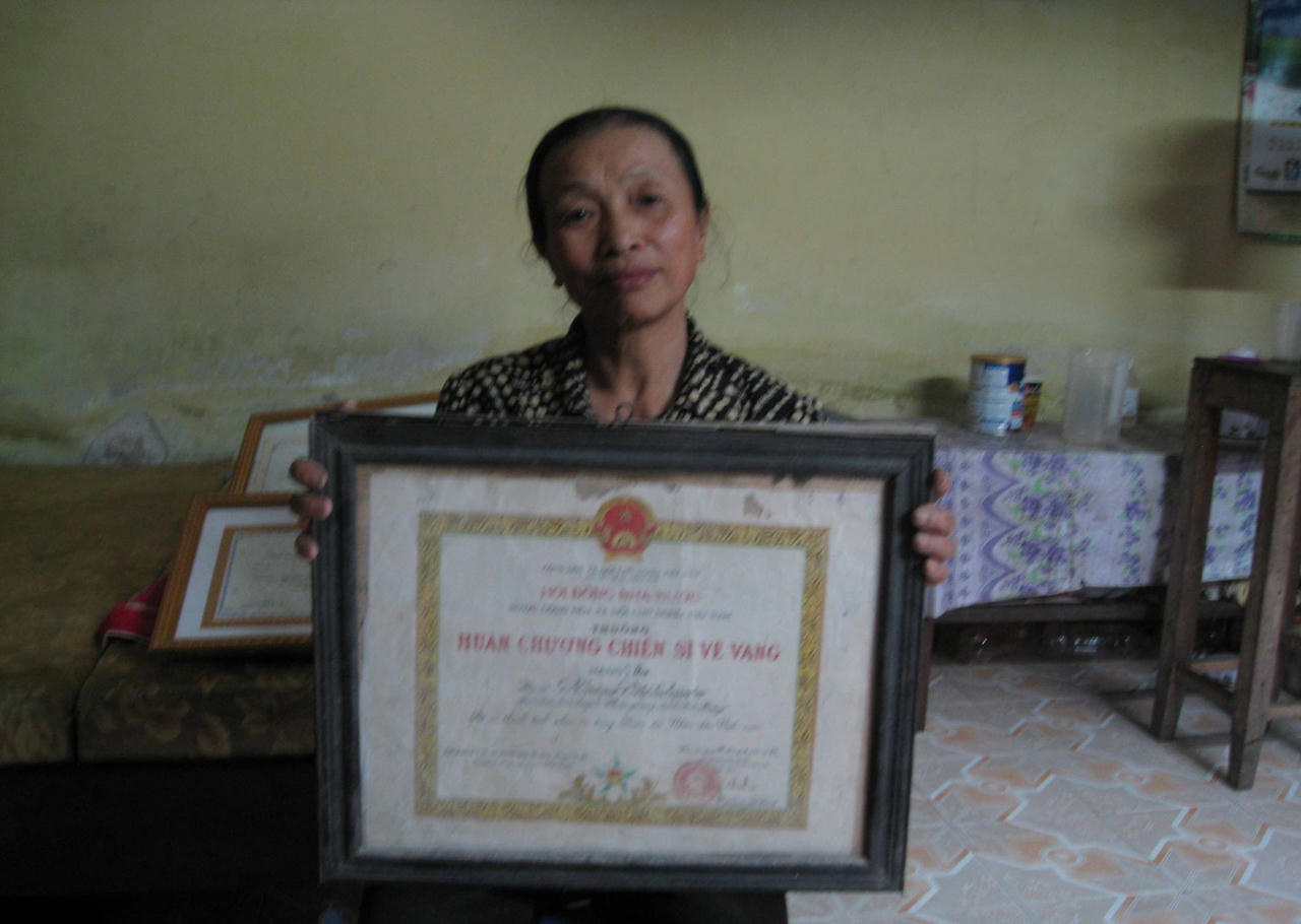 Khoái Châu (Hưng Yên):  ​  Con không được xác minh lý lịch Đảng vì… mẹ đấu tranh chống sai phạm