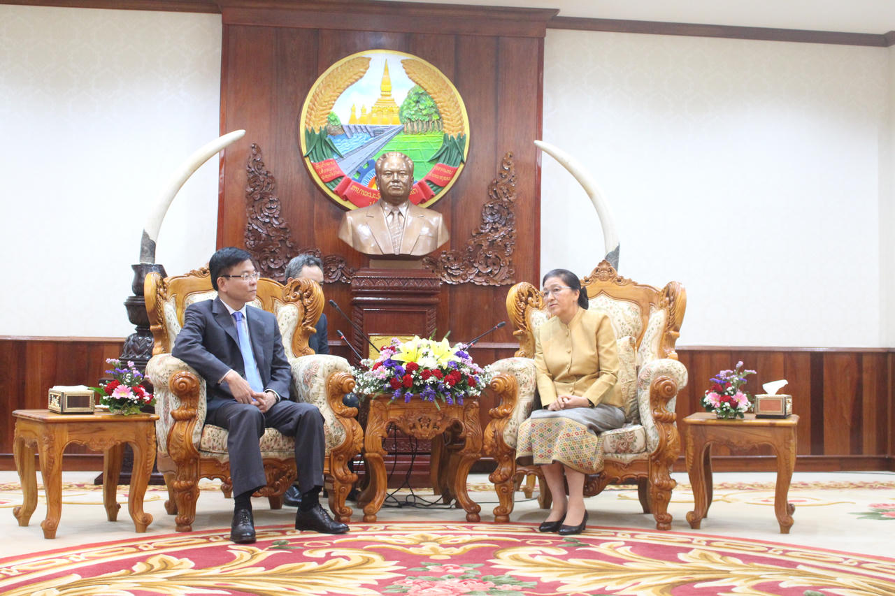 Bộ trưởng Lê Thành Long kết thúc tốt đẹp chuyến thăm và làm việc tại Lào