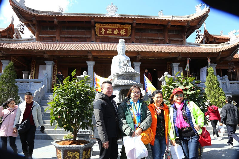 Hội xuân Mở Cổng trời Fansipan chính thức khai hội  ​