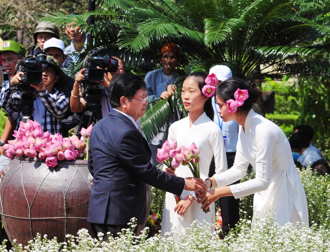 Tưởng nhớ 50 năm vụ 504 dân thường Sơn Mỹ bị thảm sát