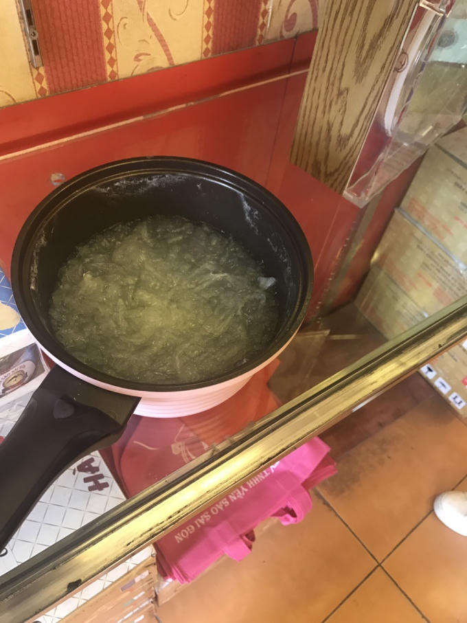 Yến sào mua tại Sai Gon Bird’ Nest sau khi chị N. đem chưng.