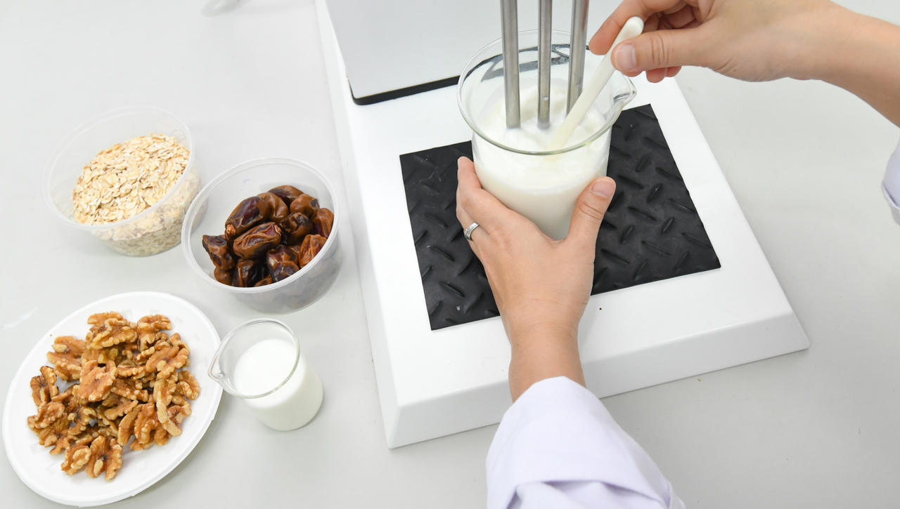 Hạt óc chó: “siêu thực phẩm” có trong sữa hạt