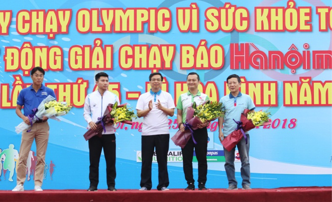 Hơn 10.000 thành viên và nhân viên Herbalife hào hứng tham gia chạy vì sức khoẻ toàn dân