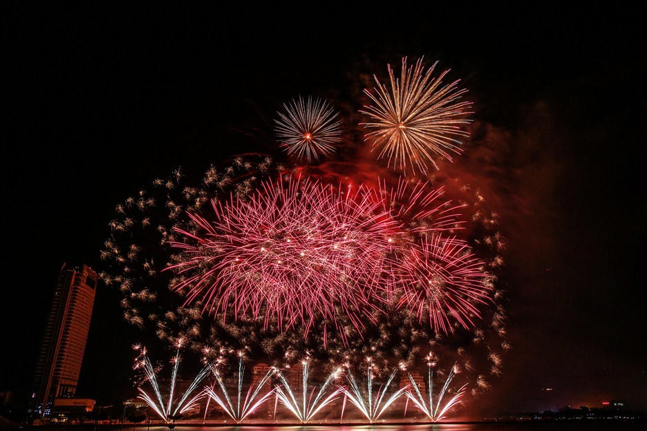 30/4 này, đi Đà Nẵng xem pháo hoa khai màn hoành tráng hơn năm ngoái