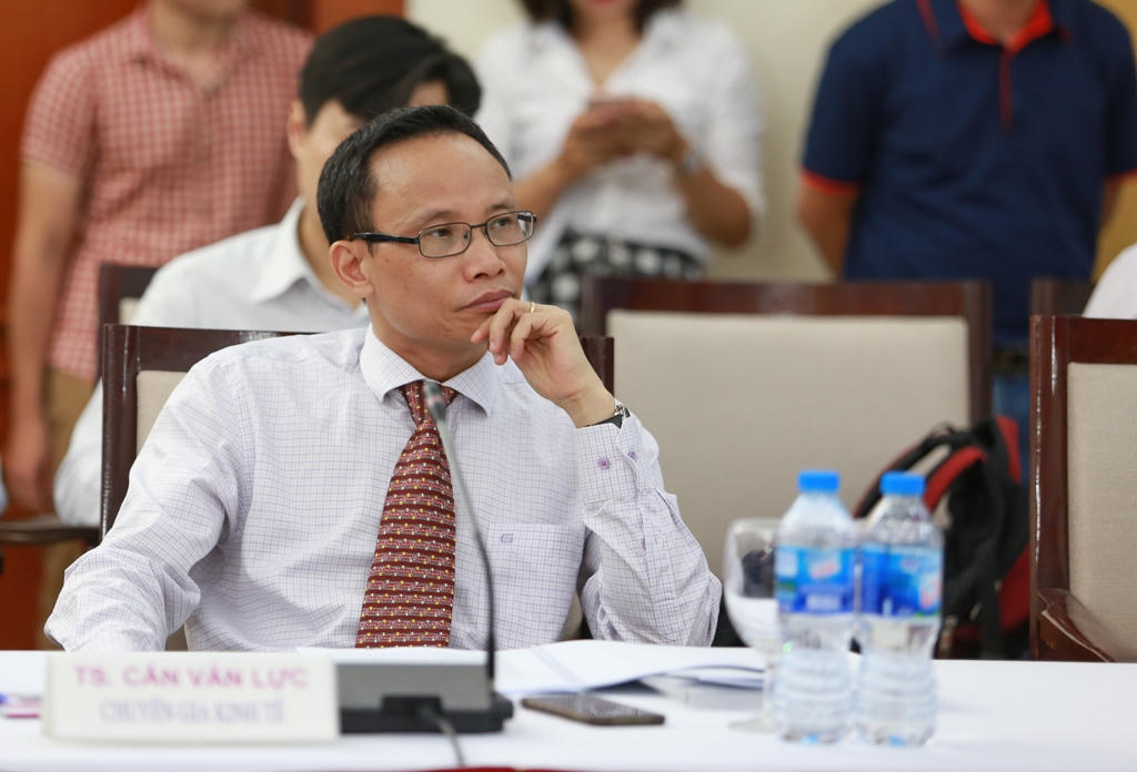 Giải pháp nào giảm thiểu rủi ro trong hoạt động vay tiêu dùng? 