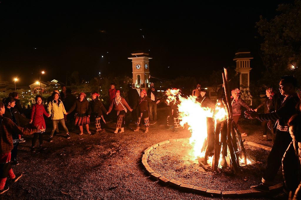 Hè đến Sun World, vui chẳng muốn về