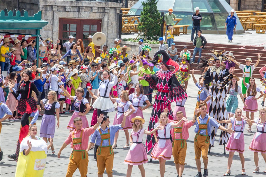 Hè đến Sun World, vui chẳng muốn về