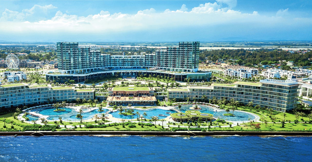 FLC Sầm Sơn: Thức dậy giữa thiên đường  