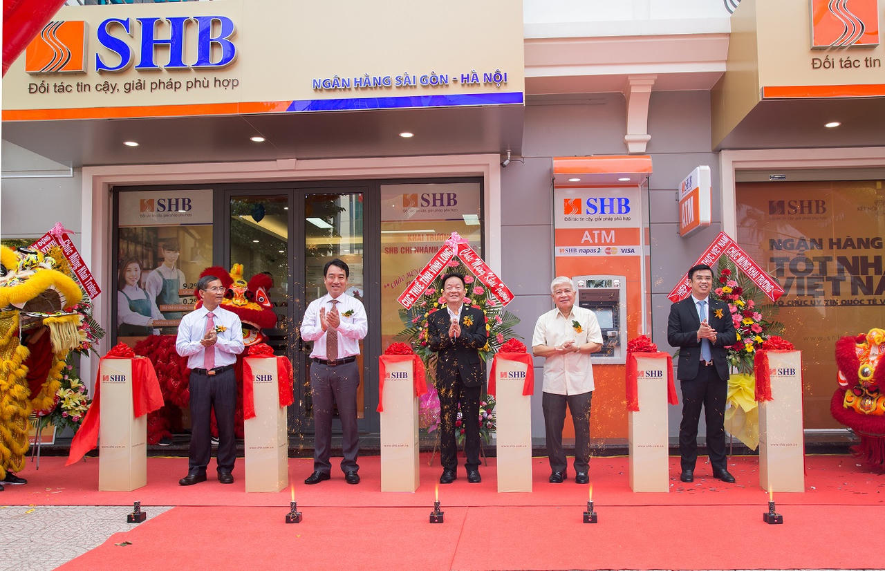 Không ngừng nâng cao chất lượng dịch vụ, SHB khai trương chi nhánh mới tại Vĩnh Long