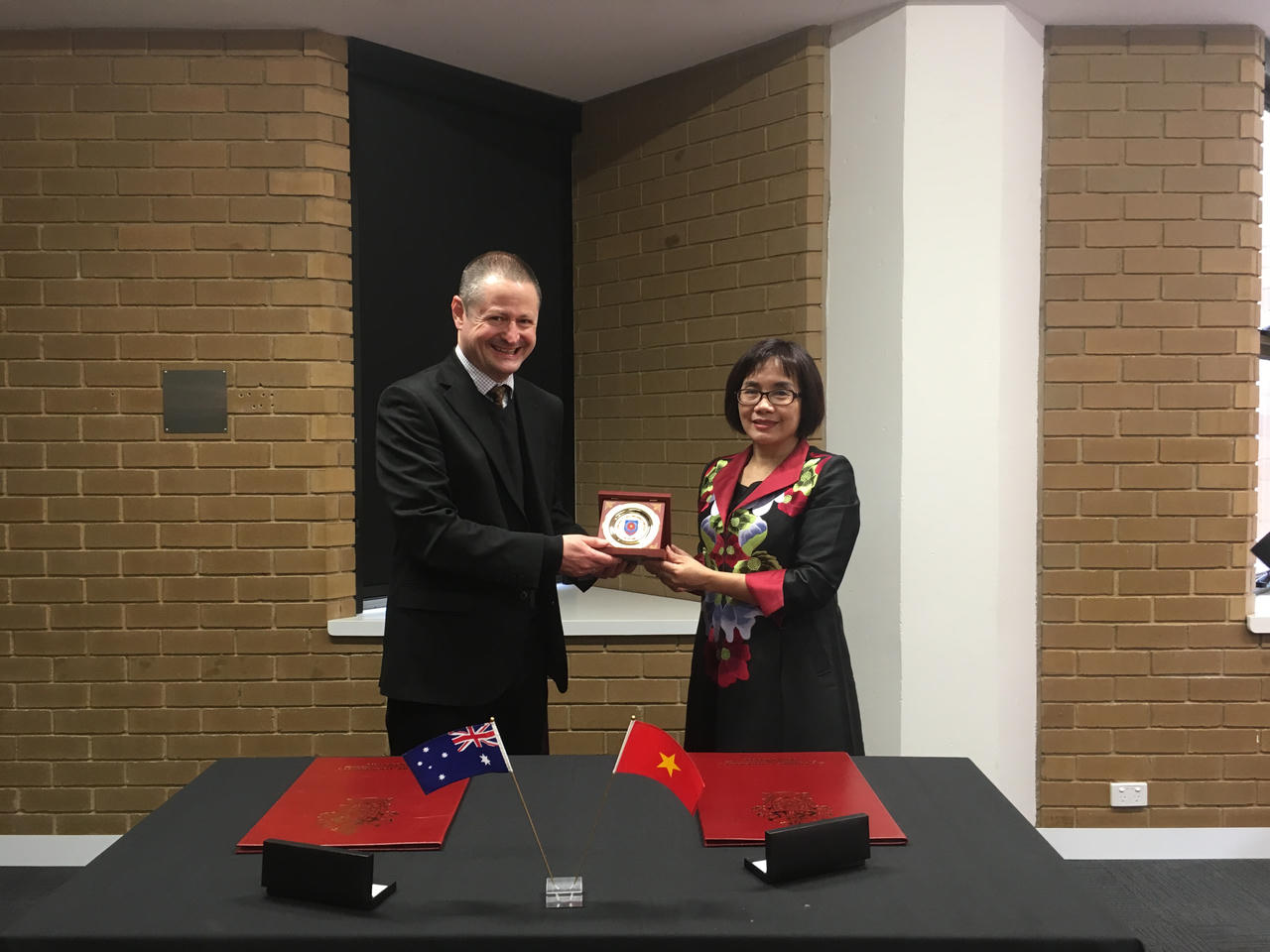 Thứ trưởng Đặng Hoàng Oanh: Bộ Tư pháp sẽ tiếp tục cử nhiều cán bộ đi học tại Australia