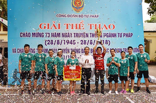 Ấn tượng Giải thể thao chào mừng 73 năm Ngày truyền thống Ngành Tư pháp Việt Nam