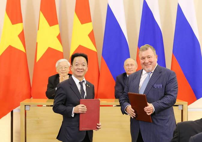 SHB hợp tác chiến lược với 2 định chế tài chính quốc tế tại Nga 