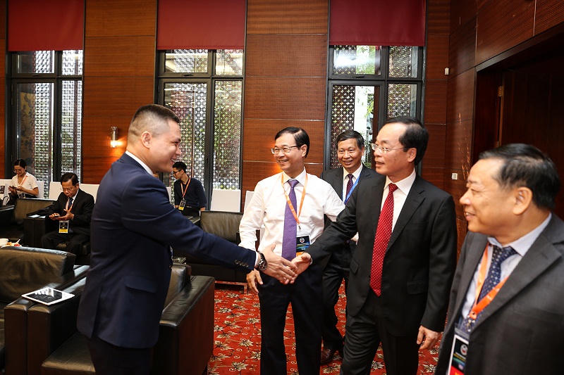 Khách quốc tế bị thu hút bởi BĐS ứng dụng công nghệ 4.0 của Sunshine Group tại Hội nghị quốc tế BĐS IREC 2018