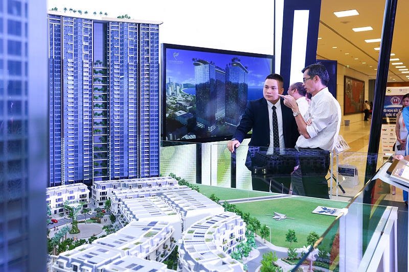 Khách quốc tế bị thu hút bởi BĐS ứng dụng công nghệ 4.0 của Sunshine Group tại Hội nghị quốc tế BĐS IREC 2018