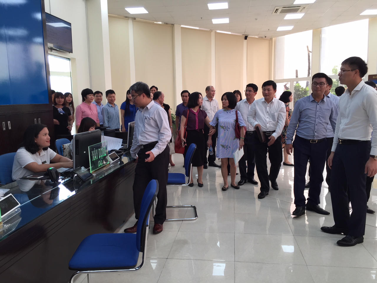 Bộ Tư pháp: Lớp bồi dưỡng lãnh đạo, quản lý cấp Vụ và tương đương đi thực tế tại Hải Phòng