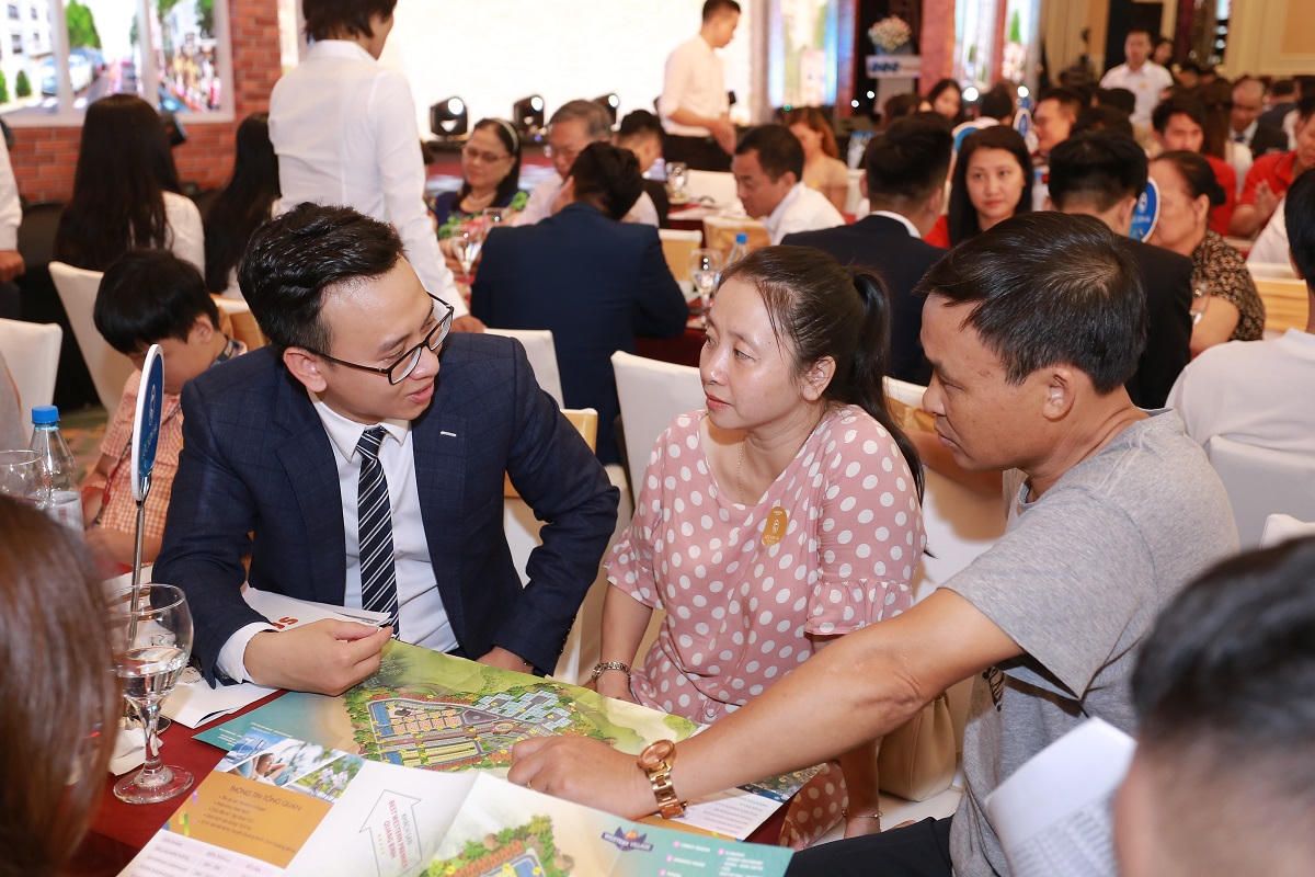 Chính sách đầu tư mới gây sốt lễ giới thiệu Western Village FLC Quảng Bình 