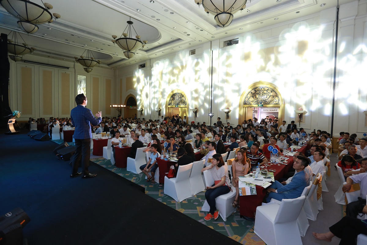 Chính sách đầu tư mới gây sốt lễ giới thiệu Western Village FLC Quảng Bình 