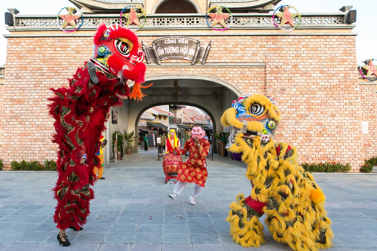 Gần 8000 du khách đã trải nghiệm lễ hội Trăng Thương cảng tại Công viên Ấn tượng Hội An