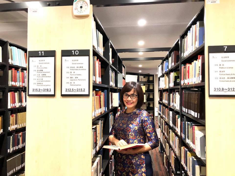 Thứ trưởng Bộ Tư pháp Đặng Hoàng Oanh được Đại học Nagoya trao Giải Cống hiến xây dựng và phát triển quan hệ hợp tác quốc tế