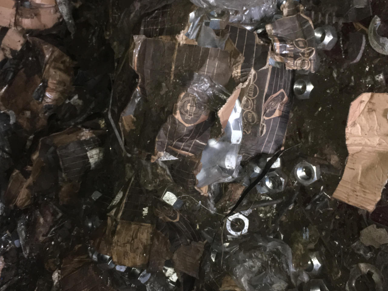 Hải quan phát hiện Công ty Posco SS Vina buôn lậu phụ tùng ô tô dưới vỏ bọc nhập khẩu phế liệu