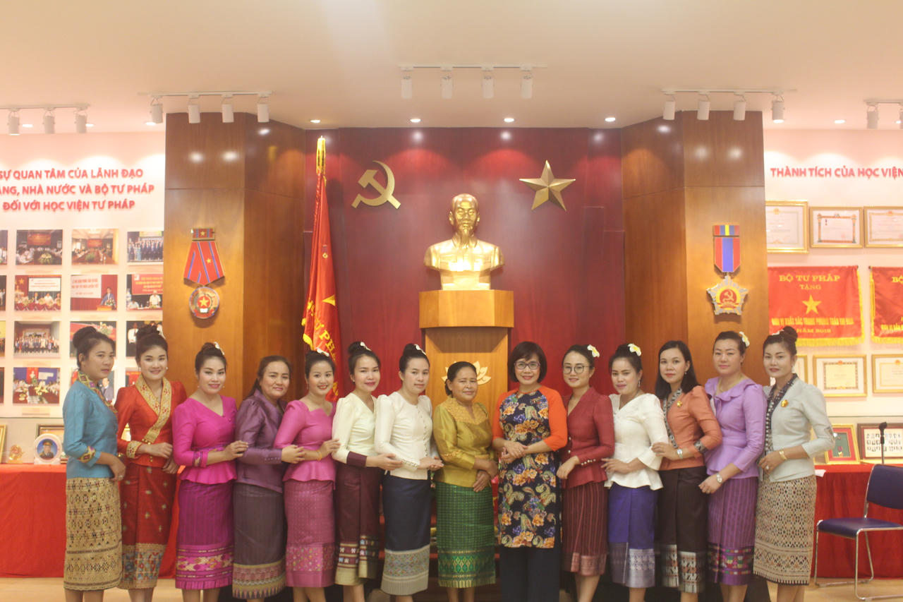 Khai giảng Lớp Đào tạo nghề công chứng cho cán bộ, giảng viên CHDCND Lào