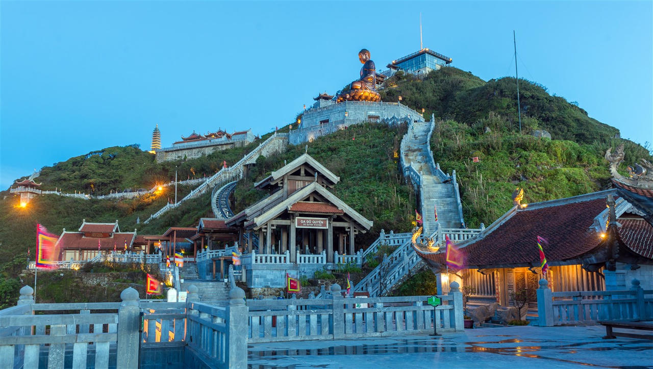 Màn trình diễn cực đỉnh của bộ đôi Quốc Cơ, Quốc Nghiệp trên Nóc nhà Đông Dương