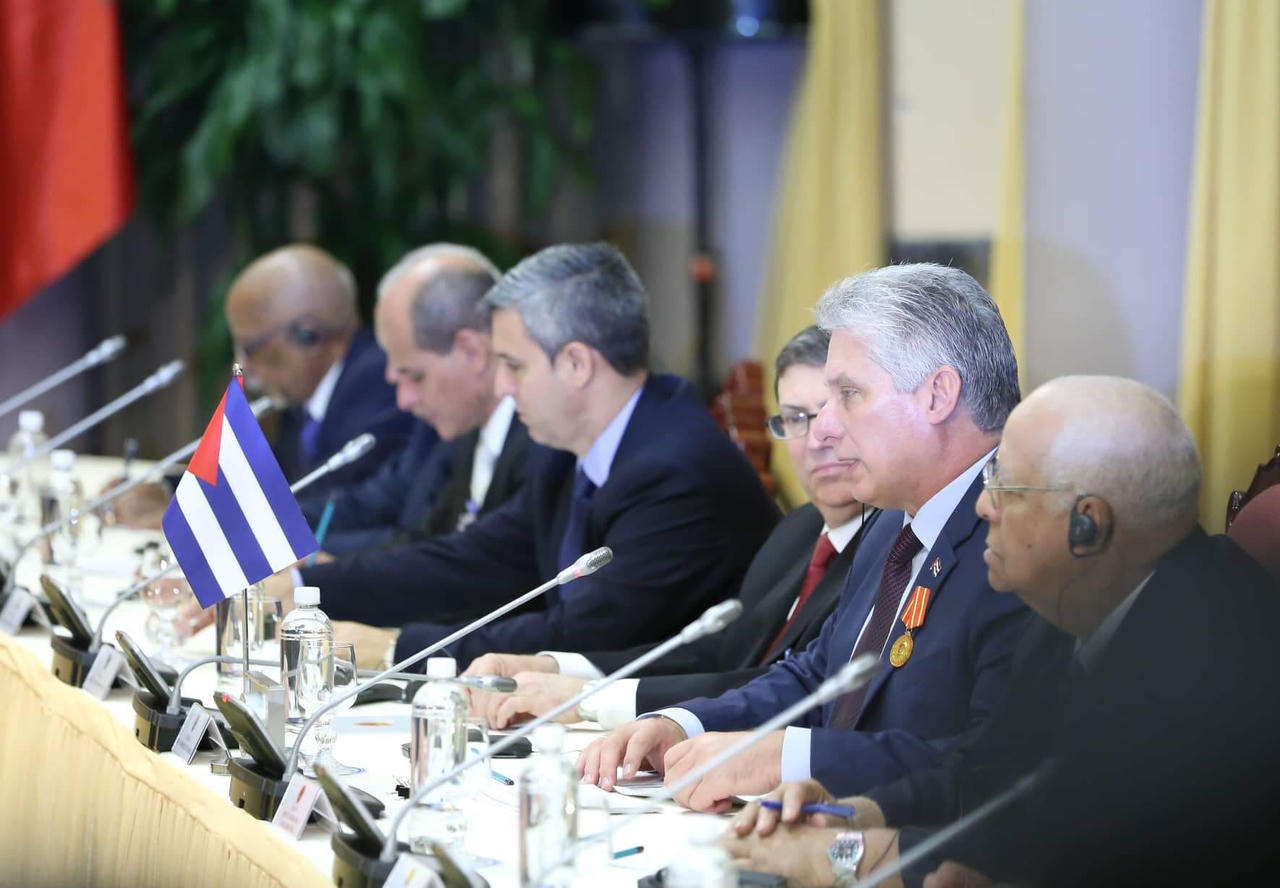 Tổng Bí thư, Chủ tịch nước Nguyễn Phú Trọng đón Chủ tịch HĐNN, HĐBT Cuba