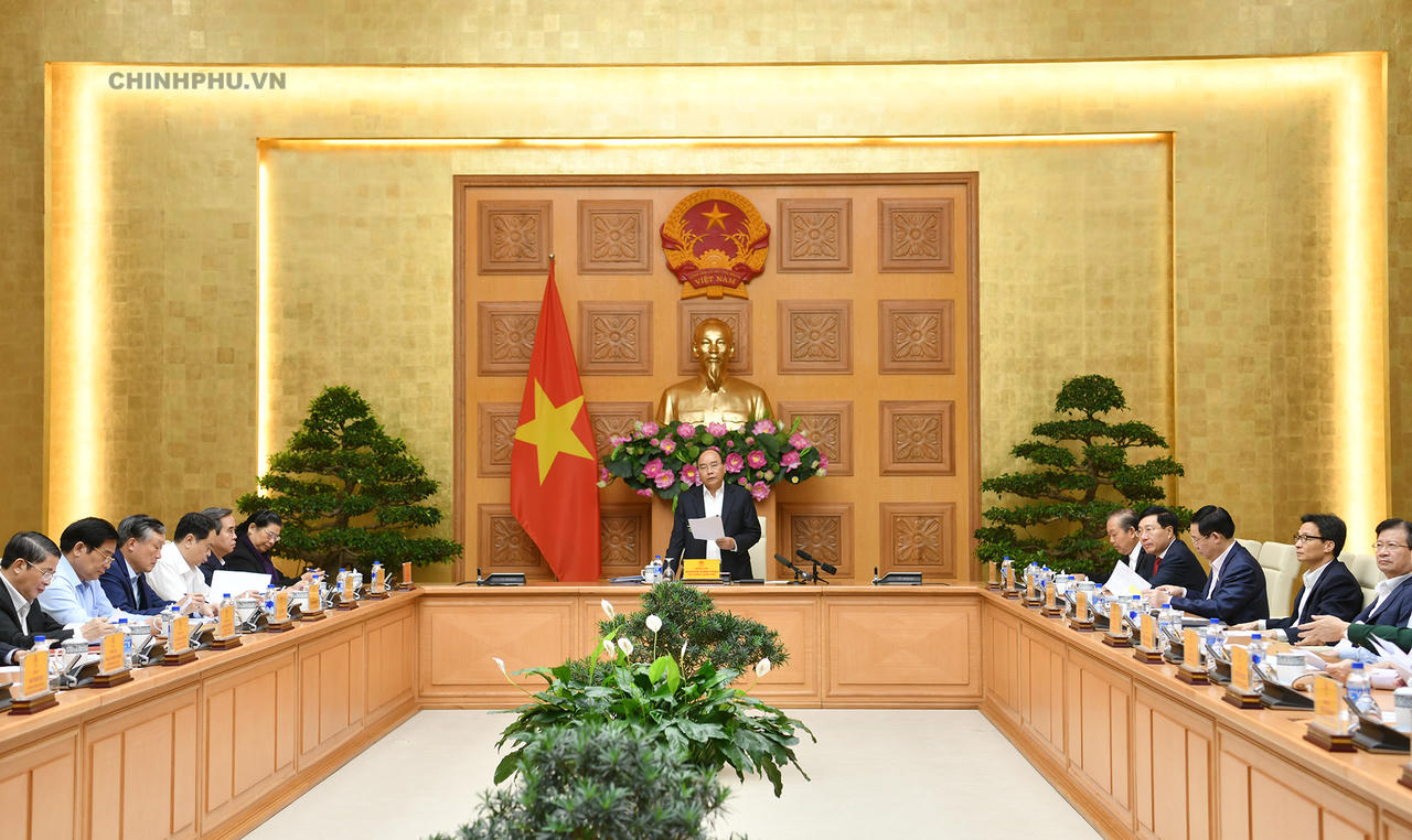 Thủ tướng chủ trì phiên họp Tiểu ban Kinh tế - Xã hội chuẩn bị Đại hội XIII của Đảng 