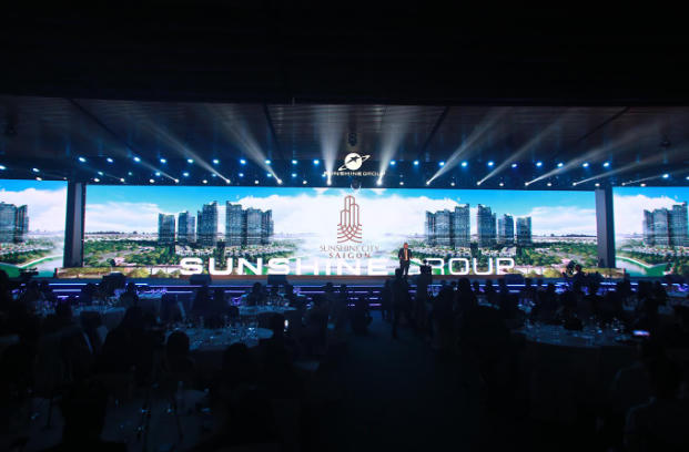 Mãn nhãn với đêm ra mắt Sunshine Group tại Sài Gòn