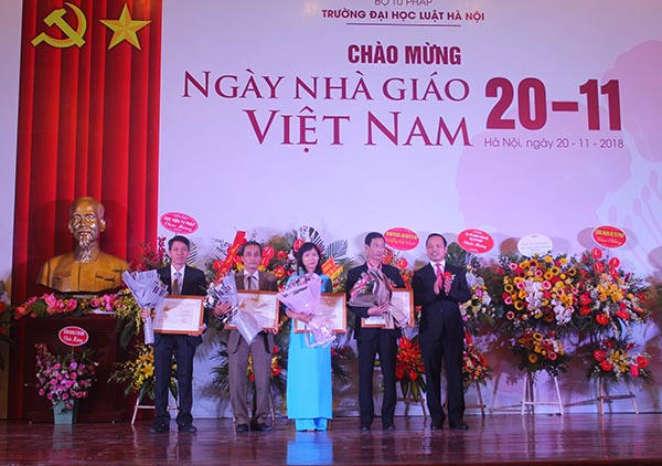 Đại học Luật Hà Nội kỷ niệm 36 năm Ngày Nhà giáo Việt Nam 20/11