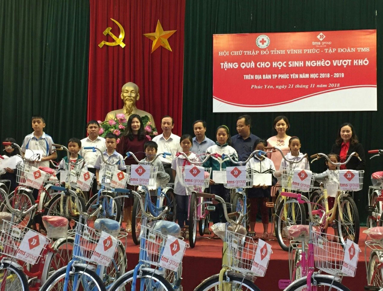 Tập đoàn TMS trao tặng 2 nhà tình nghĩa và 60 xe đạp cho người nghèo tại Phúc Yên