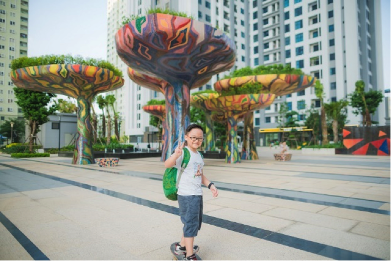 Sống chung với căn hộ cũ nát đến bao giờ?