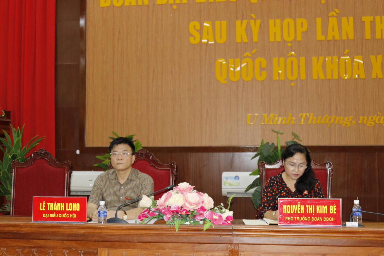 Bộ trưởng Lê Thành Long giải đáp nhiều thắc mắc của cử tri Kiên Giang